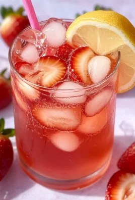 Homemade Strawberry Iced Tea