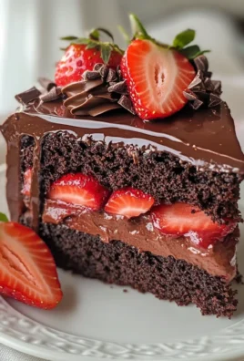 Strawberry Chocolate Cake – A Luscious, Decadent Treat